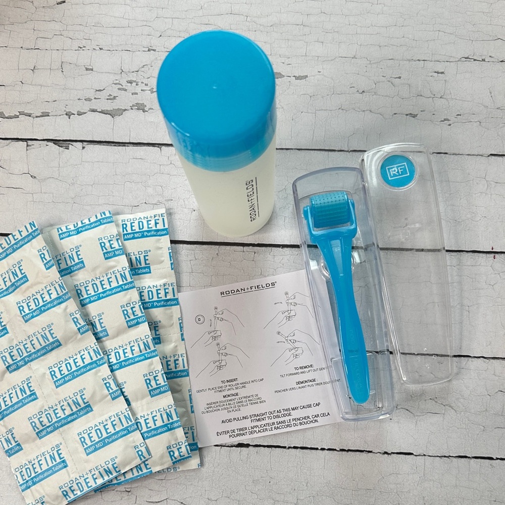 Rodan + Fields Blue Skincare Tool Set